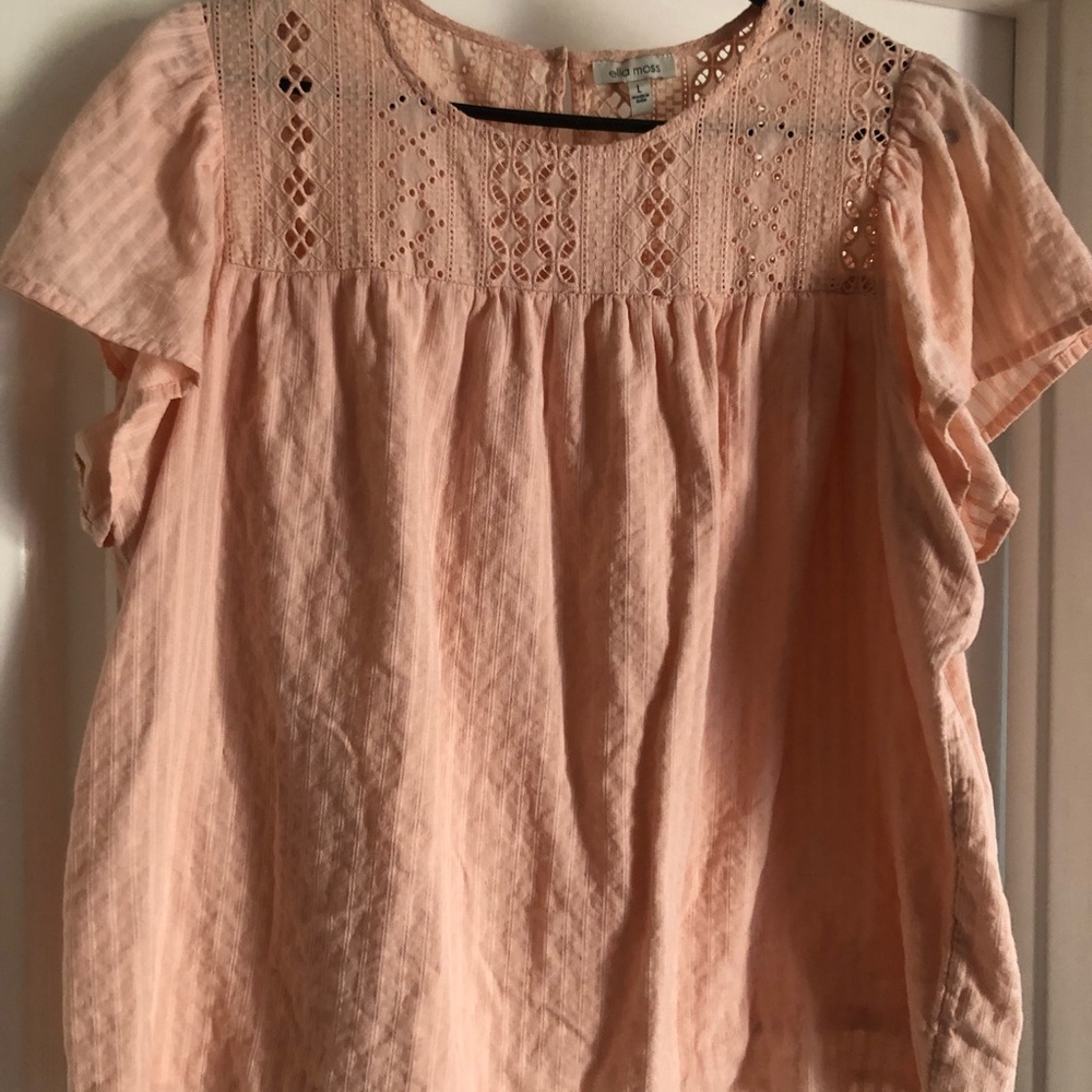 Cute peachy, pink, babydoll blouse